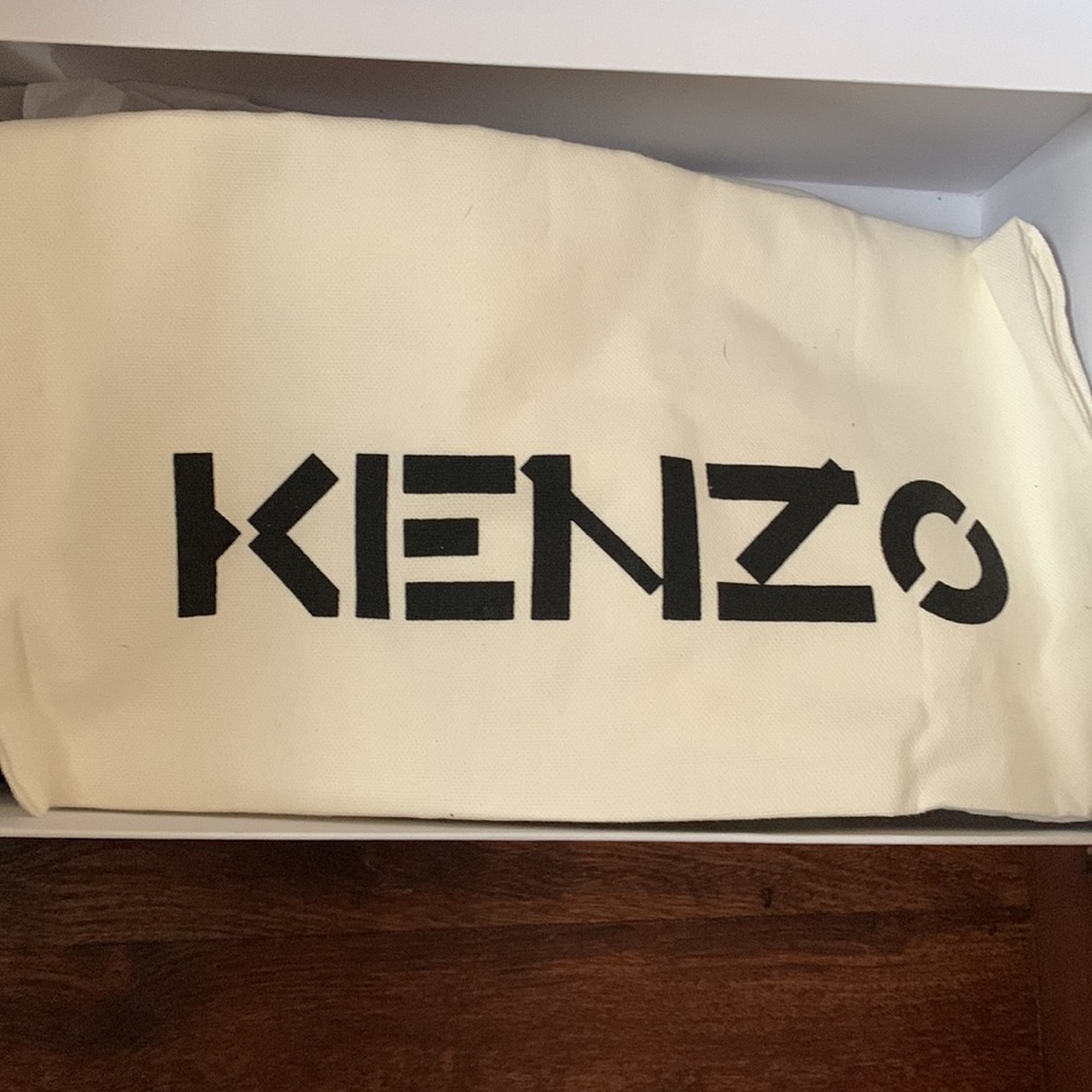 Kenzos - Picture 3 of 3